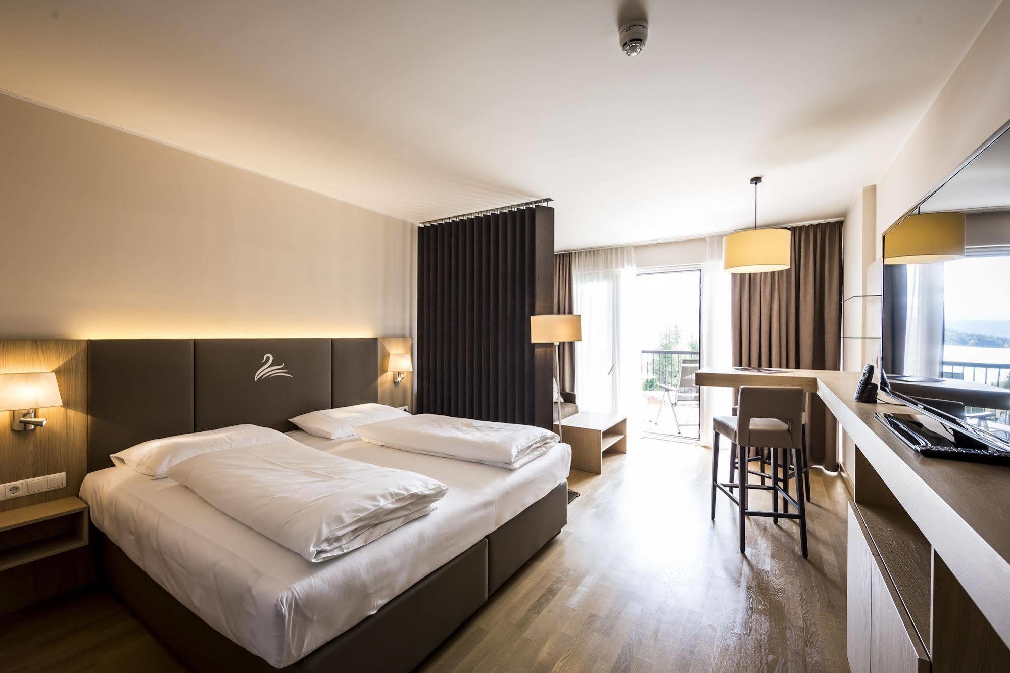 Feel Good Resort Krumpendorf ภายนอก รูปภาพ